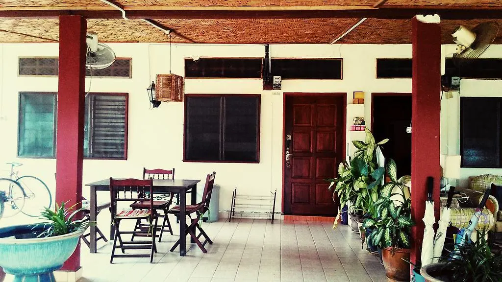 Bunk Inn At Shaka Langkawi Hostel